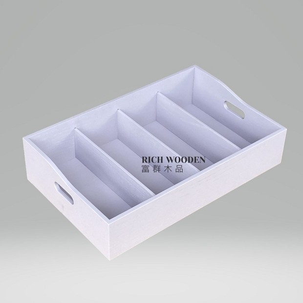 wood box in white _1_.jpg