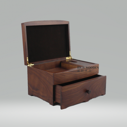 walnut jewelry box.png