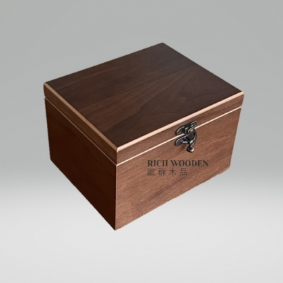 C0294-walnut wood box.jpg