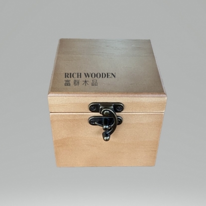 wooden box-2.jpg