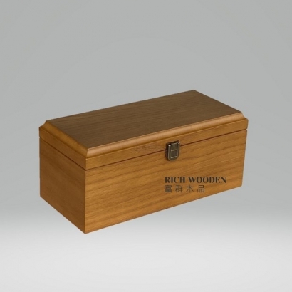 Whisky box in OAK.jpg